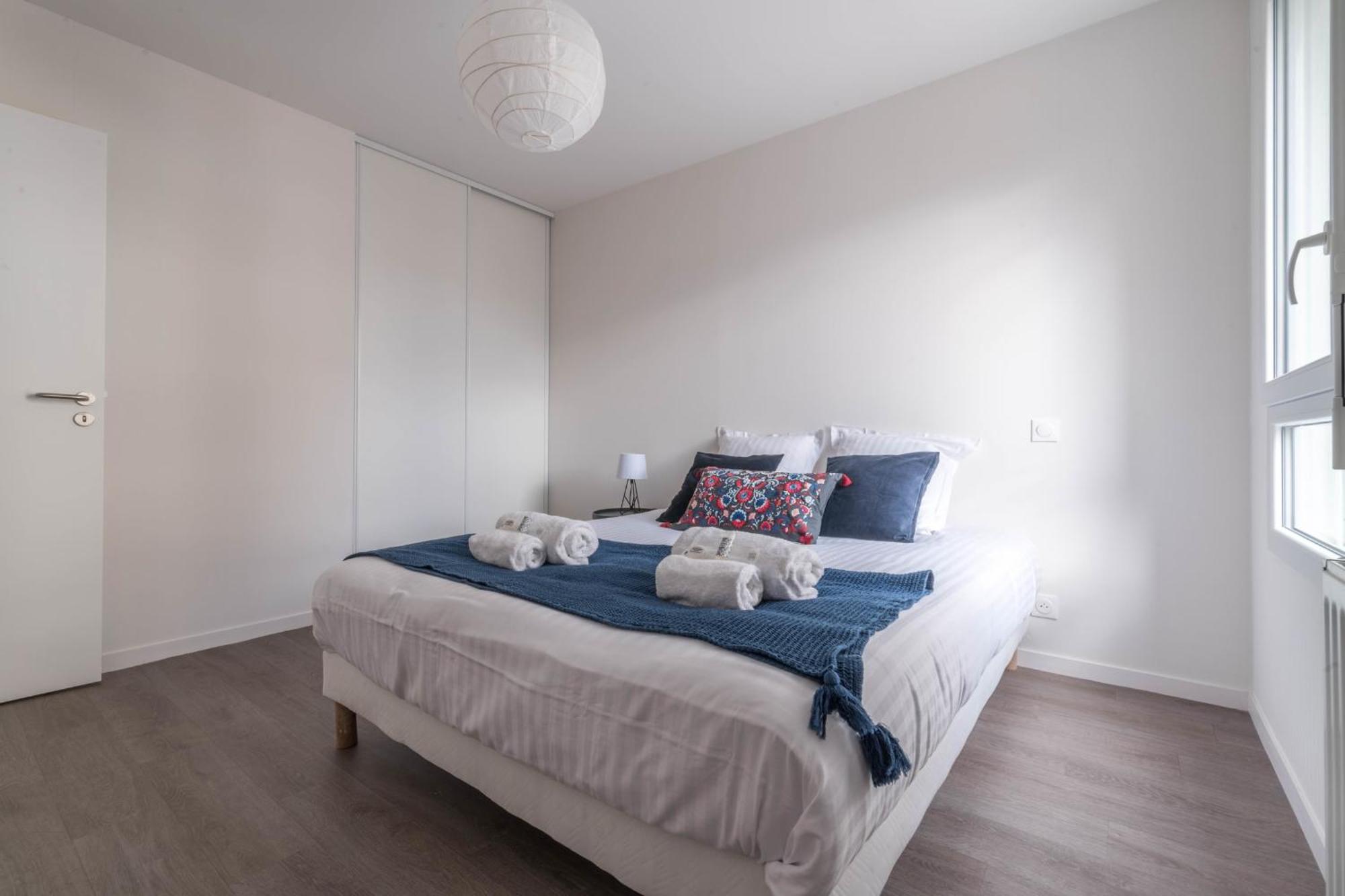 Appartement Theo - Proche Gare,wifi,arrivée 24 24 Le Mans